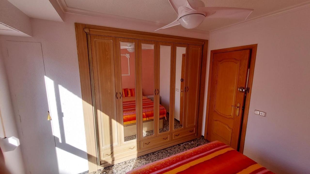 Central Accommodation Alicante Exterior photo